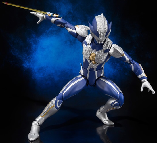 ULTRA-ACT ウルトラマンコスモス　ダークザギ　ハンターナイトツルギ Amazon.co.jp: バンダイ(BANDAI) ULTRA-ACT ハンターナイト